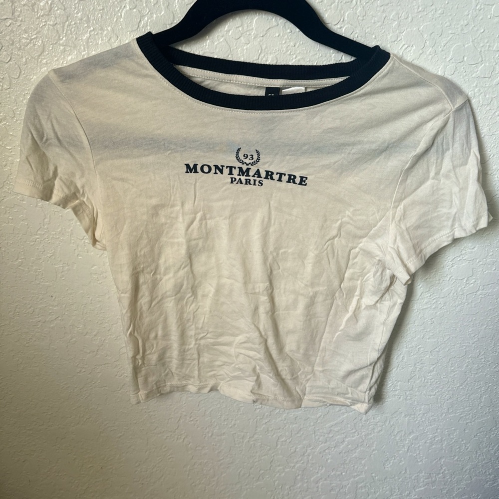 H&M women’s cream and black crop-top